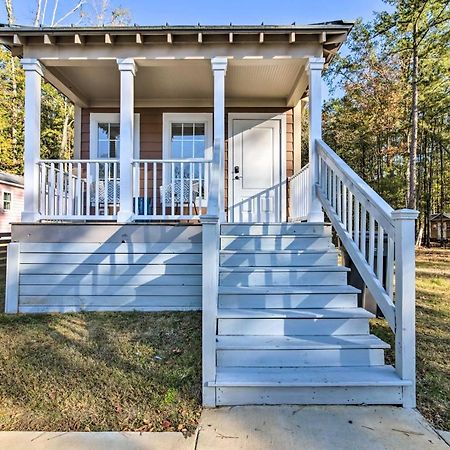 Chic Cottage Retreat With Grill, 2 Mi To Msu! ستاركفيل المظهر الخارجي الصورة