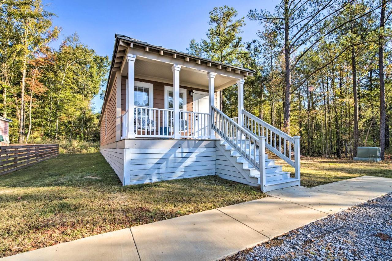 Chic Cottage Retreat With Grill, 2 Mi To Msu! ستاركفيل المظهر الخارجي الصورة