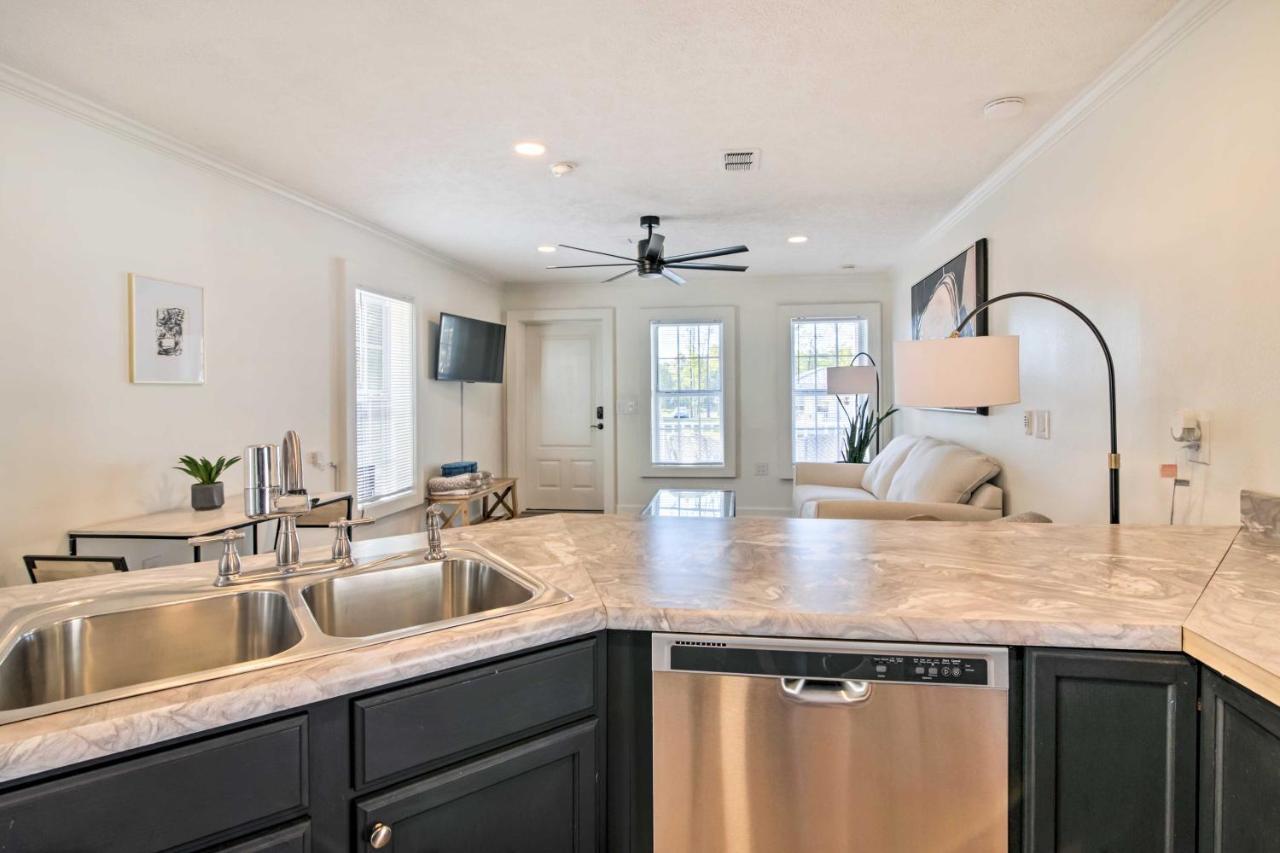 Chic Cottage Retreat With Grill, 2 Mi To Msu! ستاركفيل المظهر الخارجي الصورة